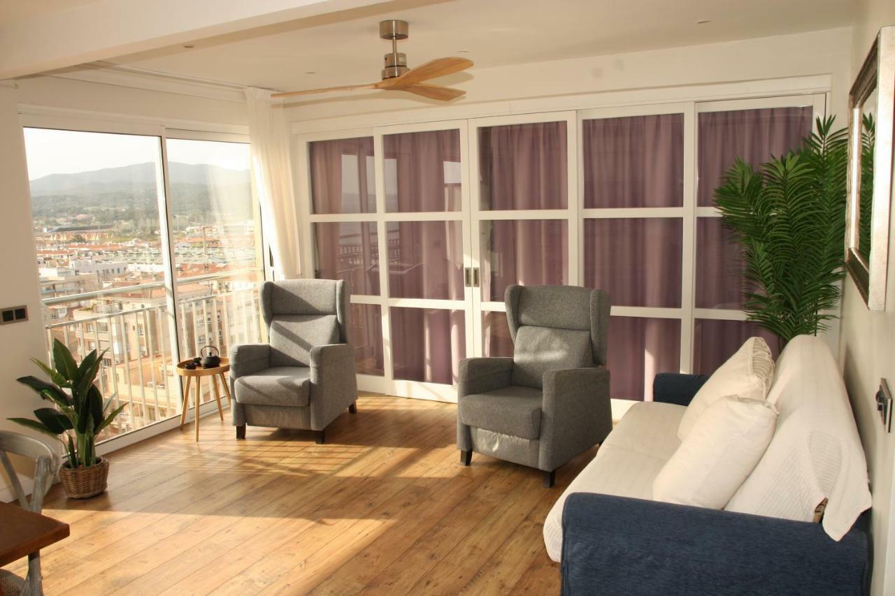 Seafront Apartment In פלאמוס מראה חיצוני תמונה